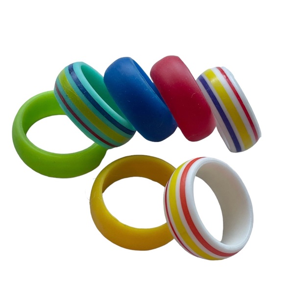 NEW - 7 Rings - Silicone Bands Size 10 - Picture 1 of 10